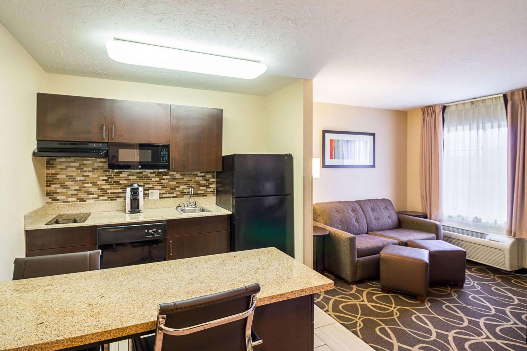 Mainstay Suites Fargo - I-94 Medical Center Eksteriør bilde