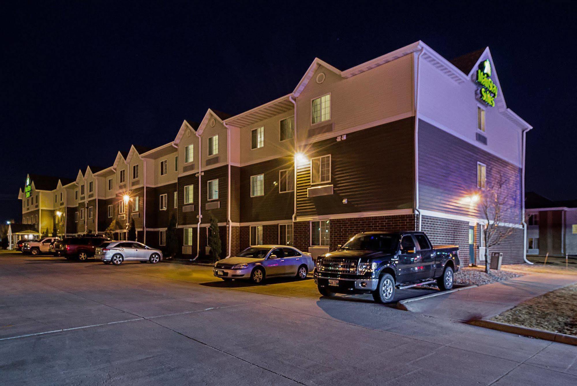 Mainstay Suites Fargo - I-94 Medical Center Eksteriør bilde